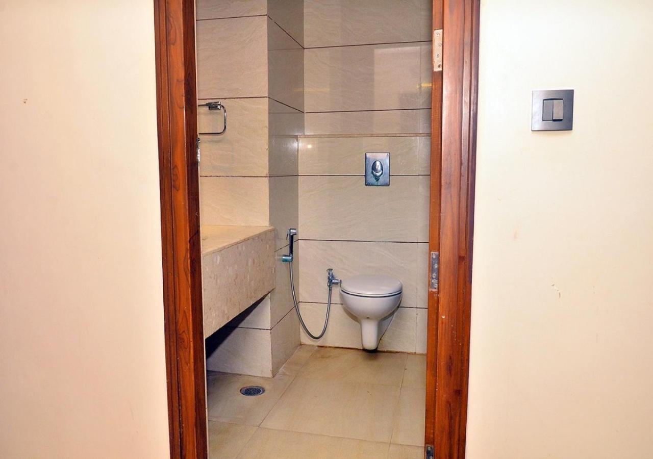 Golden Residency Hotel Раманатапурам Екстериор снимка